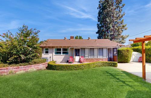 Evening Oasis - Photo 25