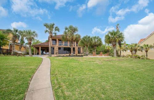 Bay Breeze Estate - Heated Pools, Private Pier & Walk to the Kemah Boardwalk - Foto 45