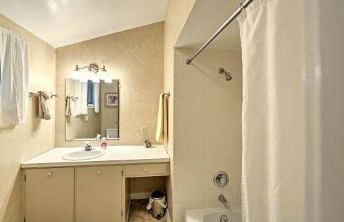 Cozy Cottage Duplex Walk to Peninsula State Park! - Foto 16