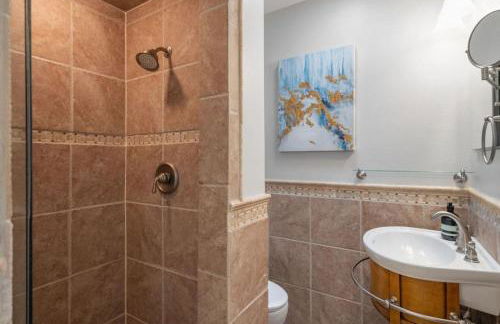 Refreshing Escape- Hot Tub- Games- Sleeps 10 - Foto 19