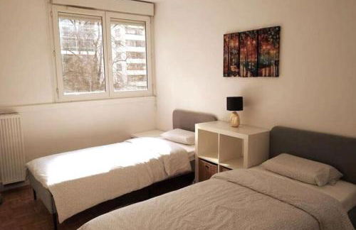 Cosy 2 BR, La Défense, 5 min walk metro+parking - Foto 8