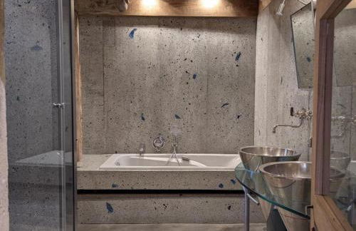 Prieuré restauré avec jardin, charme ancien et commodités modernes, près de l’église à Beaulieu - FR-1-653-145 - Foto 25