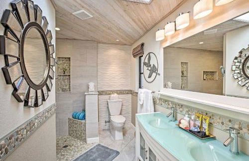 Canal Waterfront Home with Private Pool and Dock! - Foto 14