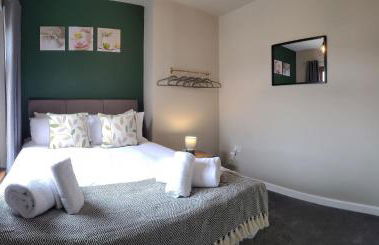 3 Doubles - Sleeps 8 - Ideal for Work Crews - Photo 5