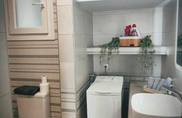 Zefi's House - Photo 8