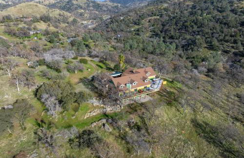 Yosemite Gateway Sleeps 18 - Coarsegold Villa near Bass Lake - Foto 73