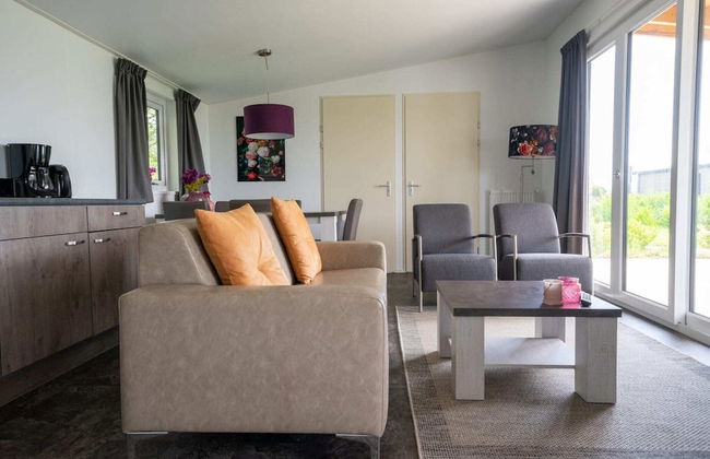 Modern Chalet With Dishwasher on the Markermeer - Photo 6