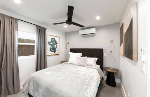 5BD 3BA - Black&White ArtBNB - Antique Row WPB - Foto 7