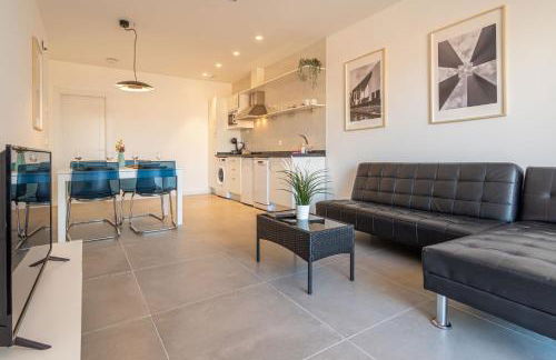 Edificio Santiago by Plaza Mayor Apartamentos - Photo 16