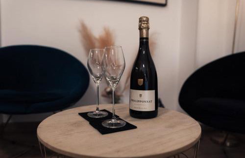 Dark Room Perpignan aux 50 nuances Jacuzzi Privé - Foto 25