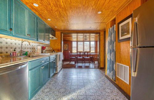 Catskills Cottage with Deck, 7 Mi to Hunter Mtn - Foto 2