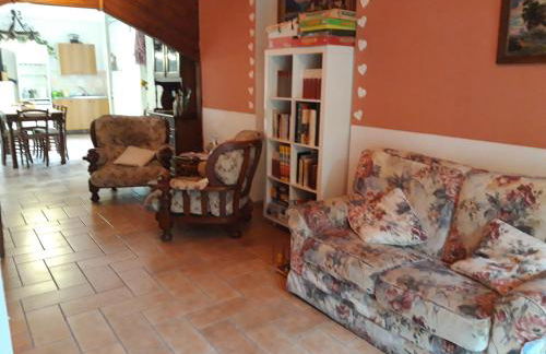 Villa Patti villa con piscina e camino nelle Marche - Photo 32