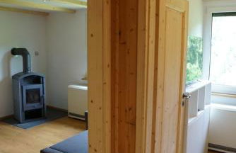 Ruhiges Ferienhaus am Waldrand mit Sauna und Kamin - Hellaberg II - Foto 4