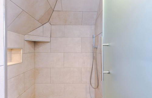 Incredible 3Bed Townhouse, Rooftop Patio, Sleeps 6 - Foto 36