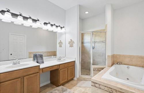 Spacious 5 Bd 3 Bath Home Swim Spa Near Beaches - Foto 2