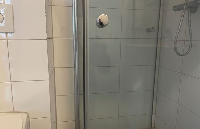 Located at Heart of City Center - Foto 7