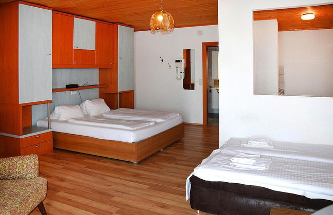 Flat in Podersdorf am See With Balcony - Photo 6