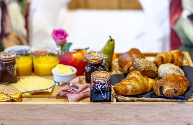 Splendid Castle in Perwez-haillot With Sun-loungers - Photo 25