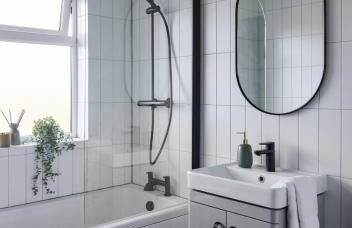 Beautiful 4 Bedroom - Close to QE Hospital & Uni - Photo 2