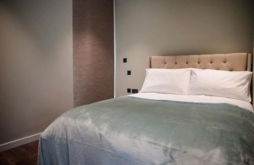 Chic Luxury Living in Battersea Power Station - Foto 18