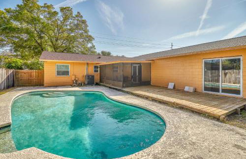 12 Guest Oasis Pool Privacy and Comfort Await - Foto 1