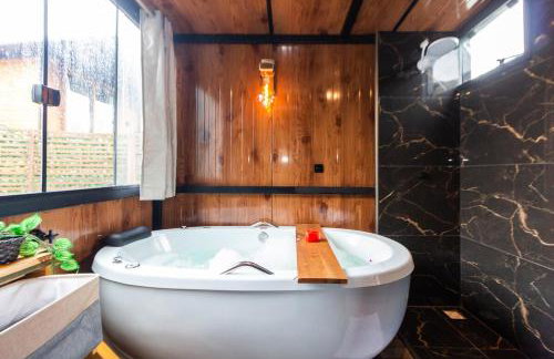 Chalé romântico com hidro e charme - Foto 6