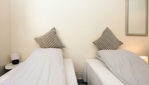 Lush Cabin in Camping Resort - Foto 3, Habitación