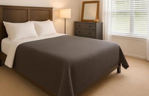 Charming 2 bdr 1 bath home fenced byard N Pensacola Pet Friendly Close to bases - Foto 18