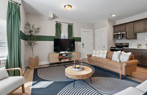 *NEW* Charm on Church ~ Cozy, Modern, Downtown Apt - Foto 4