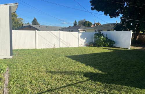 Quaint 1 BD 1 BTH Guest Home Minutes from Gonzaga - Foto 16