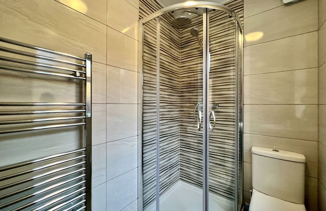 St Michael House - Photo 36