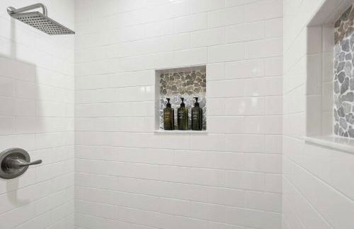 5 Minutes to Beach and Downtown Fire pit Grill - Foto 31