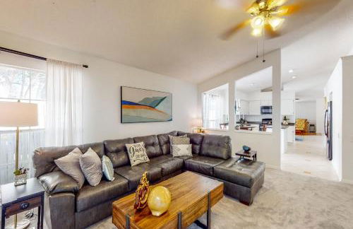 Families with Pets! Home Near Orlando Theme Parks - Photo 3