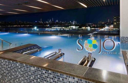 Blue Breakaway with Free Parking and Sleeps 9, Book 7 days, Get 20 Percent OFF - Foto 39