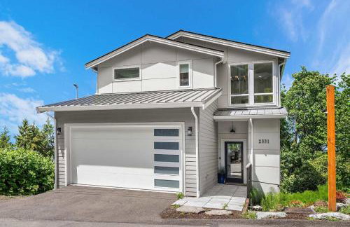 Luxury 6 BR Mansion w Water Views & Walk to Beach - Foto 48