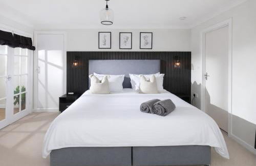 Blackthorn House - Photo 14