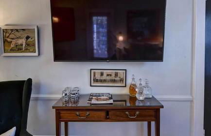 Chic Comfortable 2BR with Porch near Dilworth - Foto 13