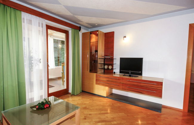 4 bedroom Apartment in Radenthein with garden - Photo 4