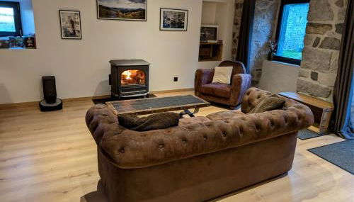 Grande ferme de 250m2 rénovée au charme rustique - Foto 4