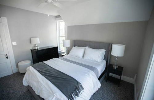 Restored Queen Anne Cottage - Foto 19