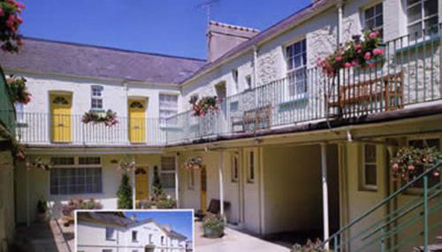 Trinity Mews - Photo 2