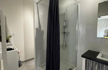 Petite maison mitoyenne, clim, rénovée, calme - Foto 17