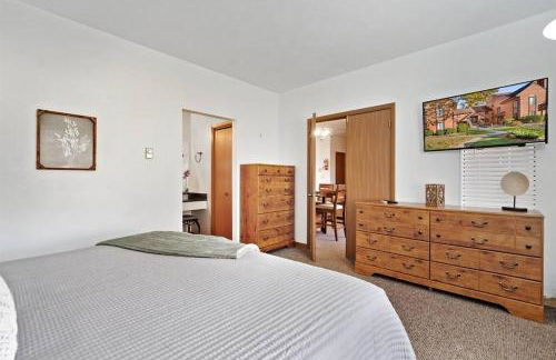 Beautiful Seven Springs- 2 Bed, 2 Bath Condo - Foto 12