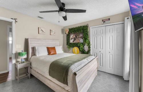 New Listing Pool and Game Room 4BR - Foto 27