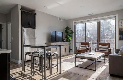 Capri 209 in the Heart of Downtown Traverse City - Foto 1