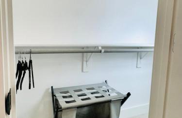 Modern getaway near downtown and airport - Foto 21