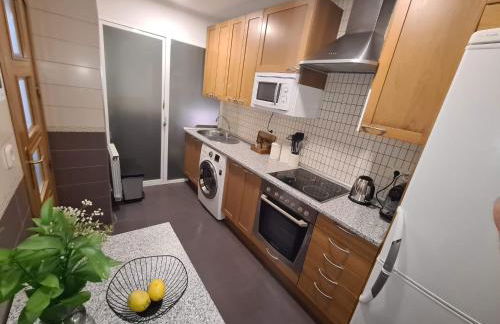 Amplio apartamento 2 Dormitorios 4Pax Decoración moderna - Foto 6