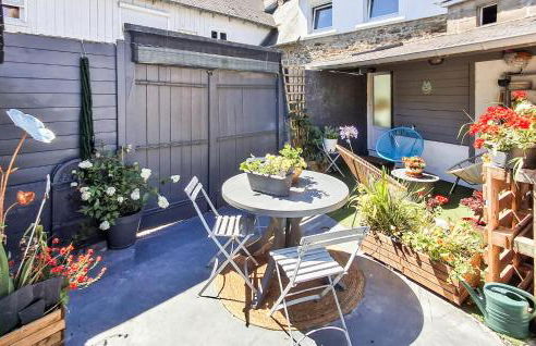 Cozy Home In Paimpol With Wifi - Photo 8