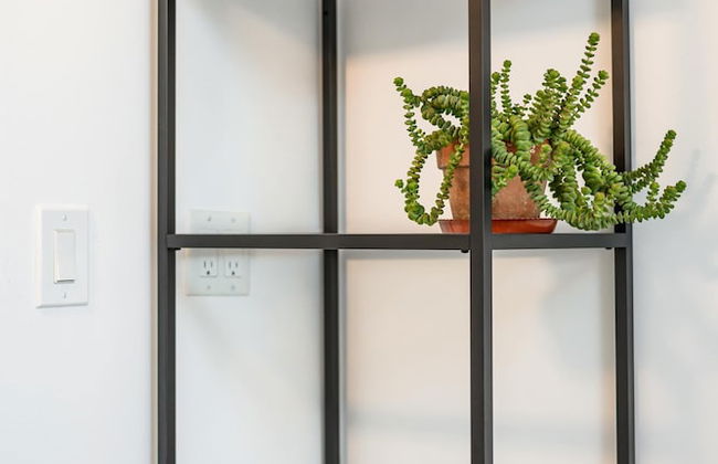 Scenic Retreat With Deck Stunning Views in LA - Foto 35