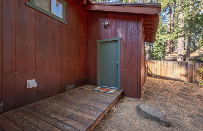 Cozy Pet Friendly Cabin in Lake Tahoe by Sierra Getaways - Foto 21
